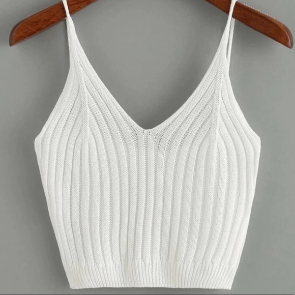 Lot of Two Ribbed knit crop cami - Picture 2 of 8